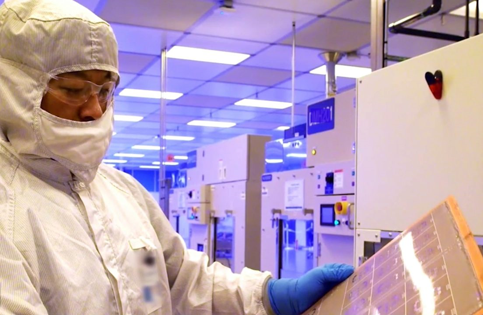 Intel going to glass for substrates - Jon Peddie Research