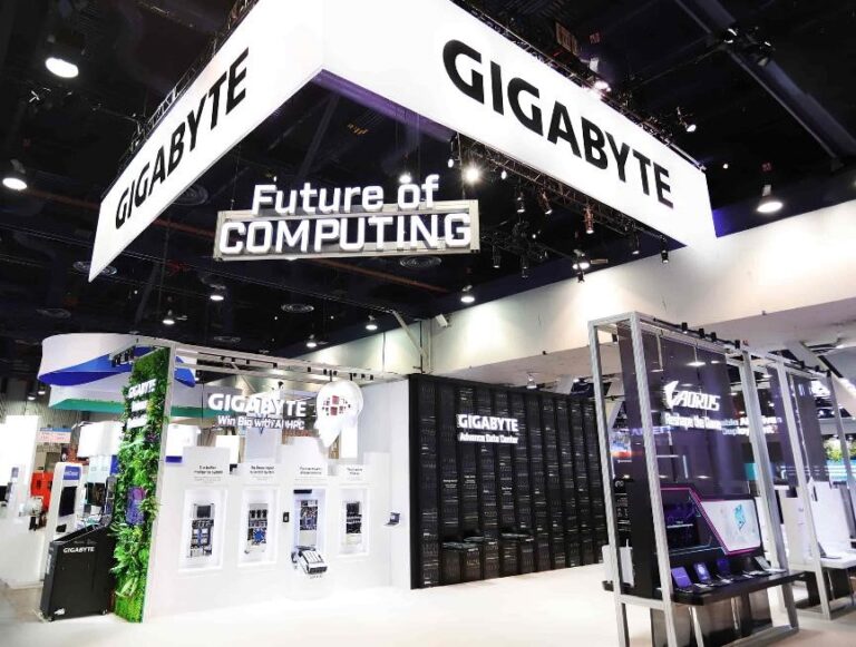 Gigabyte booth